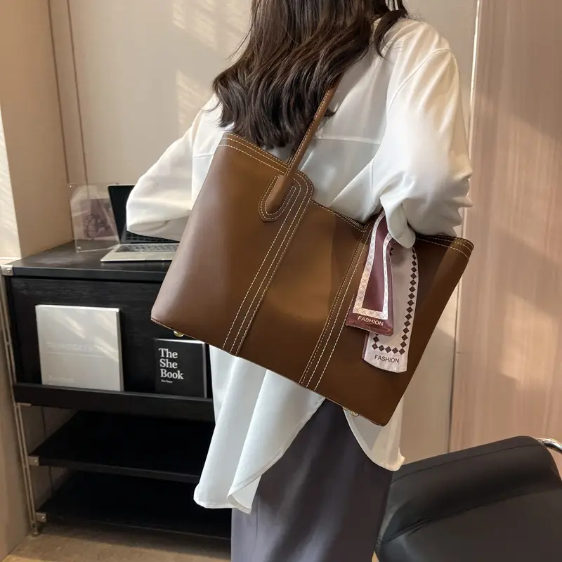 Women's Cream Crossbody Tote Bag with Bow Decor - Image 9