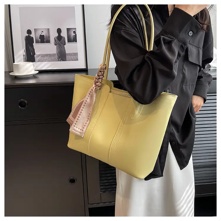 Women's Cream Crossbody Tote Bag with Bow Decor — feature 17