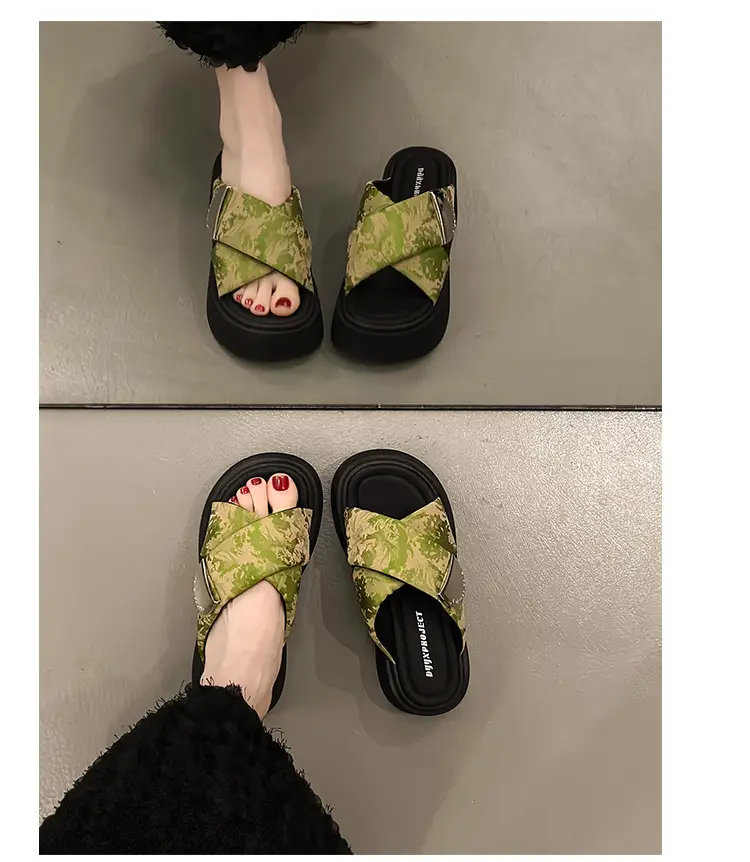 Women's High-rise silver Sandals and Slippers with Thick Bottom for Summer Wearing 2025 New High-end Feeling Small Cross Beach Slides — feature 10
