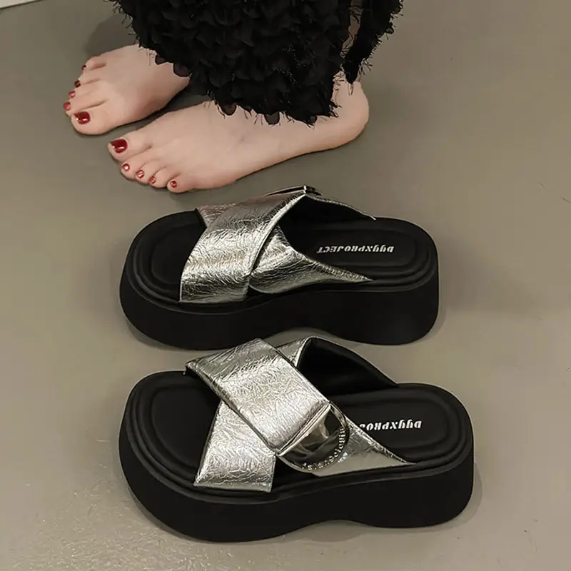 Women's High-rise silver Sandals and Slippers with Thick Bottom for Summer Wearing 2025 New High-end Feeling Small Cross Beach Slides - Image 3