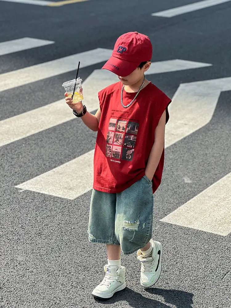 Panda Yuanyuan Red Cotton Summer Vest Large Boys - Image 5