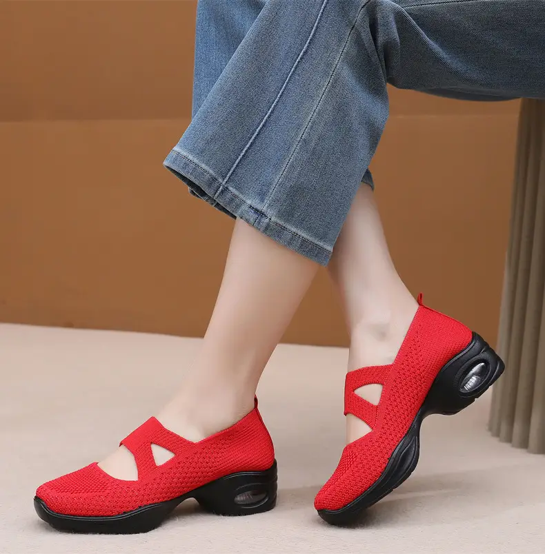 Breathable Flying Woven Noodle Dancing Shoes Women's Work Shoes Soft Sole Air Cushion Moms Shoes Old Beijing Cloth Shoes Women's Square Dancing Shoes — feature 16