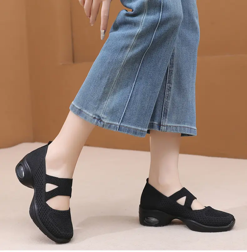 Breathable Flying Woven Noodle Dancing Shoes Women's Work Shoes Soft Sole Air Cushion Moms Shoes Old Beijing Cloth Shoes Women's Square Dancing Shoes — feature 22