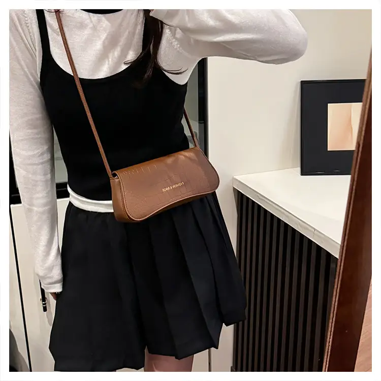 Retro Crossbody Bag Women Brown Croc Texture 2025 — feature 15