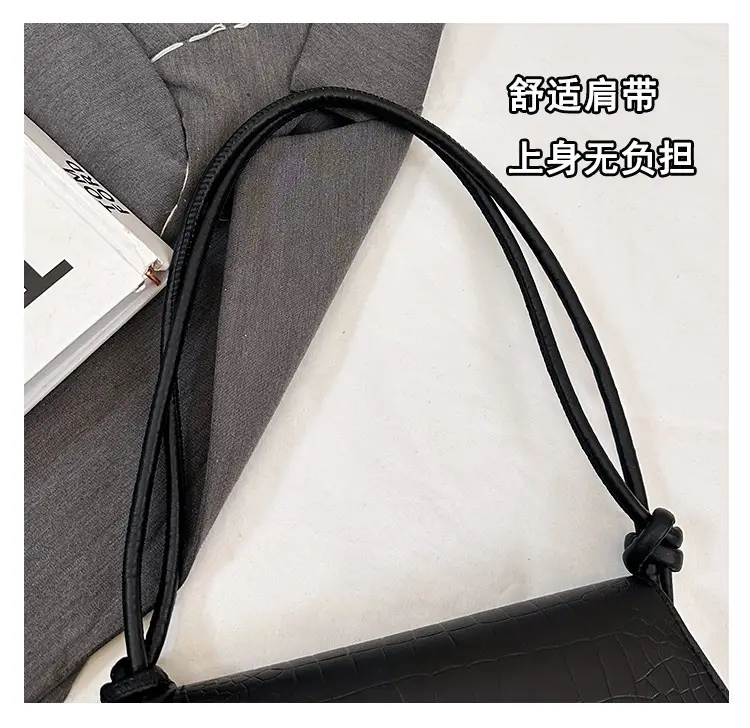 Retro Crossbody Bag Women Brown Croc Texture 2025 — feature 5