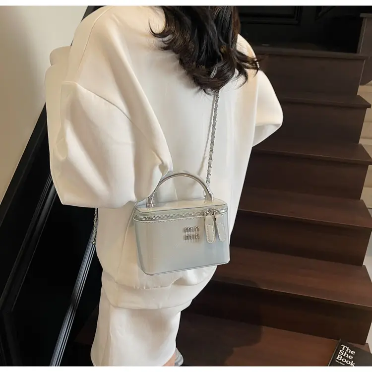 Women's Chain Strap Mini Crossbody Bag Cream — feature 33