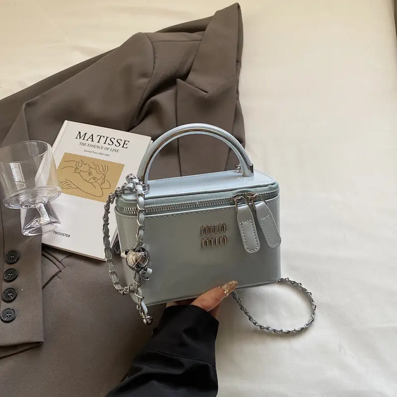 Women's Chain Strap Mini Crossbody Bag Cream - Image 3
