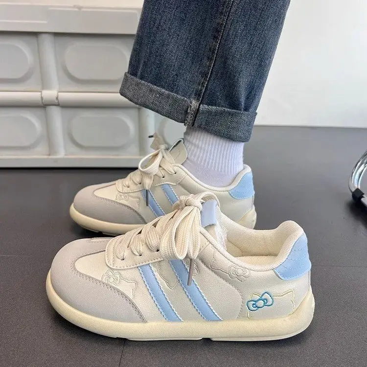 Lightweight and Comfortable White Shoes Women's 2025 New Spring High-value Cute Board Shoes Student All-match Casual Shoes for Women - Image 6