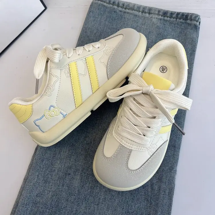 Lightweight and Comfortable White Shoes Women's 2025 New Spring High-value Cute Board Shoes Student All-match Casual Shoes for Women — feature 13