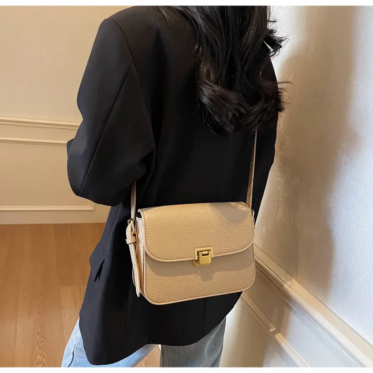 Women's Brown Leather Crossbody Bag with Gold Clasp — feature 20