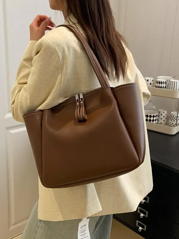 Black Large Capacity Women's Tote Bag 2026 - Image 5