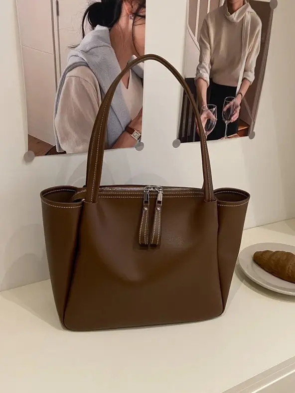 Black Large Capacity Women's Tote Bag 2026 - Image 7