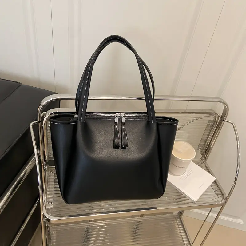 Black Large Capacity Women's Tote Bag 2026 - Image 3