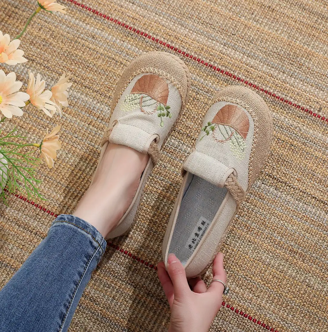 New Old Beijing Cloth Shoes Women's Linen Ethnic Style Canvas Shoes Round-toe Flat Light Soft Bottom Mother Shoes Single-layer Shoes — feature 10