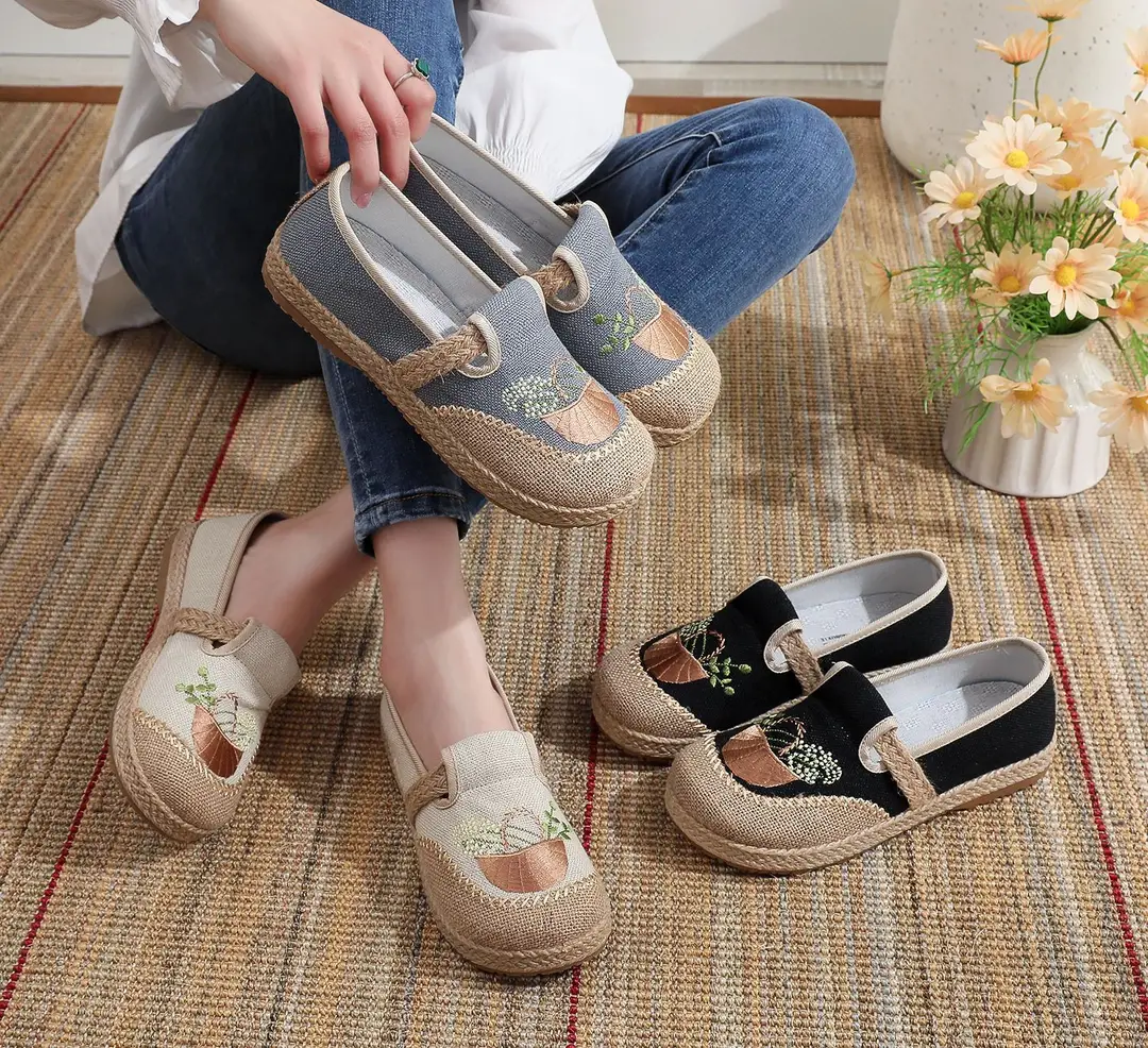 New Old Beijing Cloth Shoes Women's Linen Ethnic Style Canvas Shoes Round-toe Flat Light Soft Bottom Mother Shoes Single-layer Shoes — feature 11