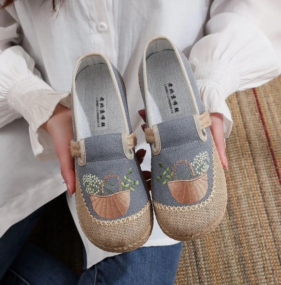 New Old Beijing Cloth Shoes Women's Linen Ethnic Style Canvas Shoes Round-toe Flat Light Soft Bottom Mother Shoes Single-layer Shoes — feature 6