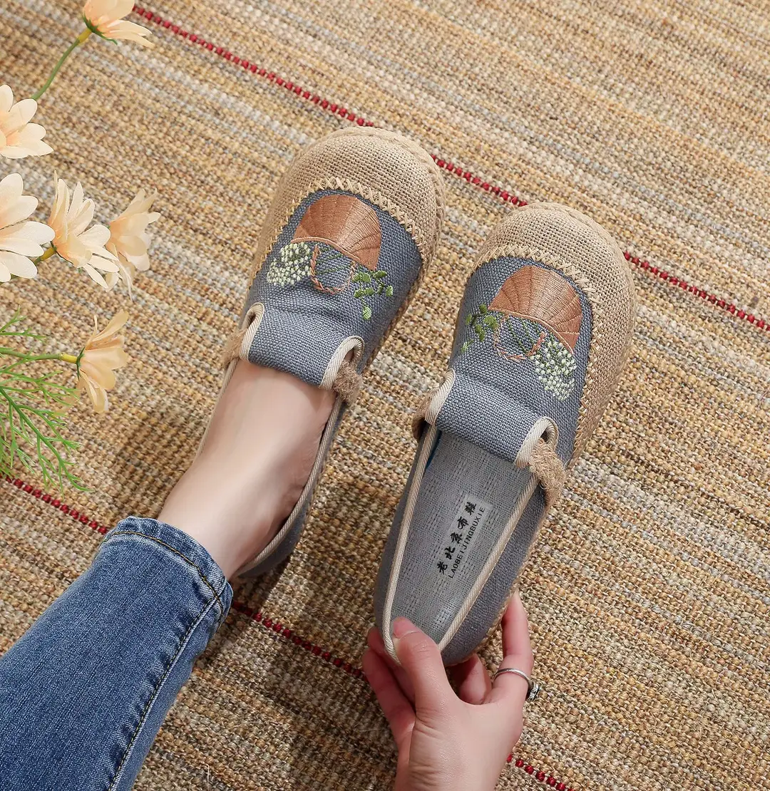 New Old Beijing Cloth Shoes Women's Linen Ethnic Style Canvas Shoes Round-toe Flat Light Soft Bottom Mother Shoes Single-layer Shoes — feature 9
