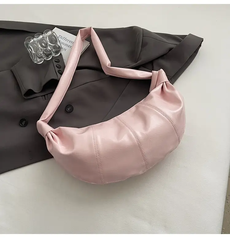 Black Leather Crescent Shoulder Bag Large Capacity - Image 2
