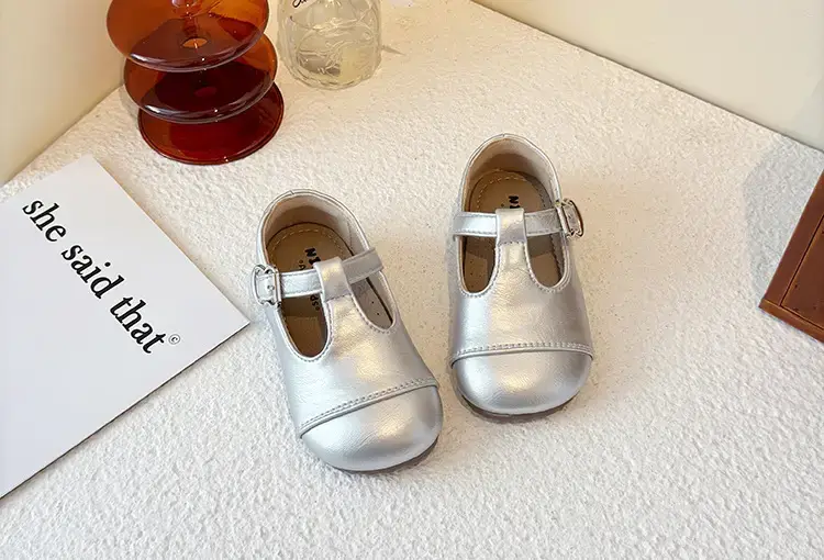 Girls Leather Sandals Spring Autumn Red Baby Shoes — feature 5