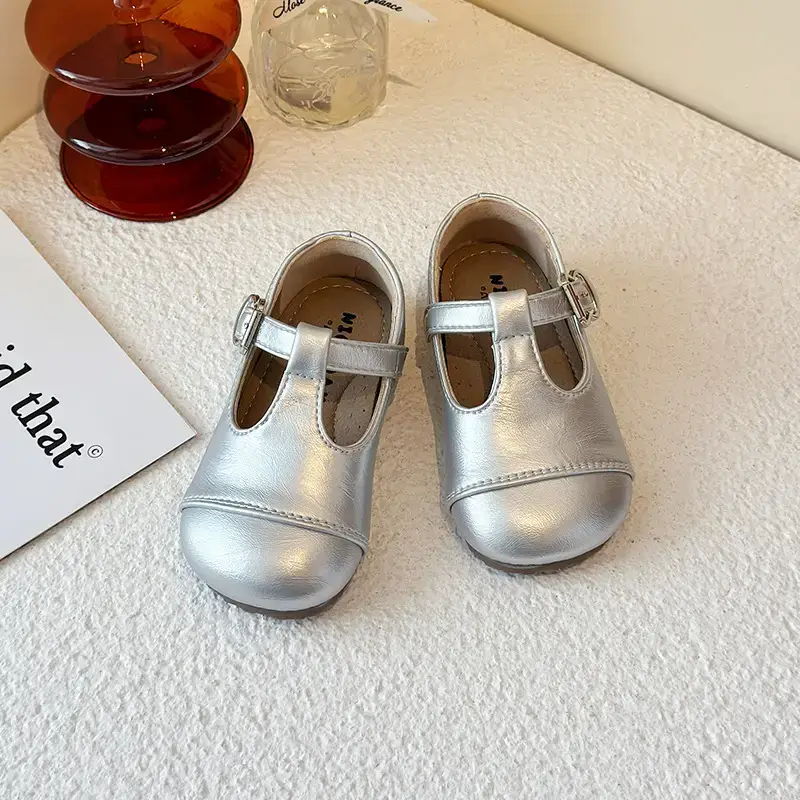 Girls Leather Sandals Spring Autumn Red Baby Shoes - Image 2