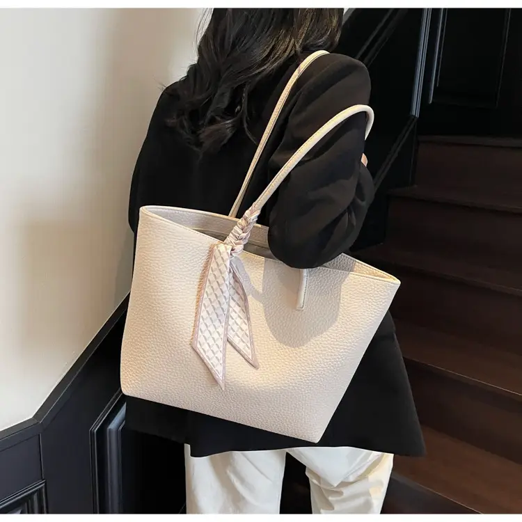Women's Large Capacity Korean Style Tote Bag Beige — feature 18