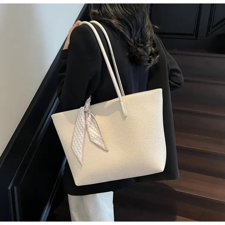 Women's Large Capacity Korean Style Tote Bag Beige — feature 19