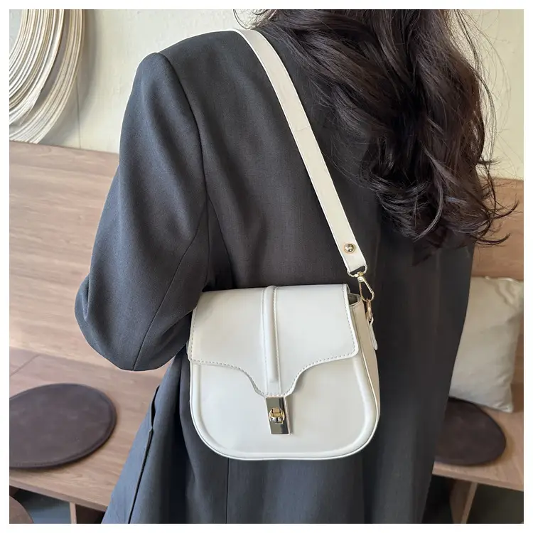 White Saddle Shoulder Bag for Women — feature 21