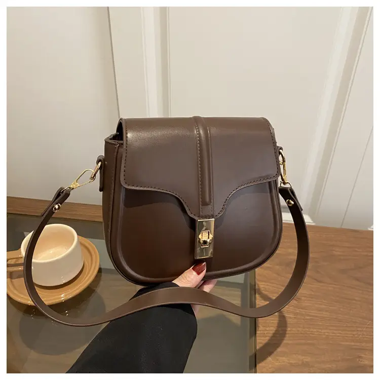 White Saddle Shoulder Bag for Women — feature 26