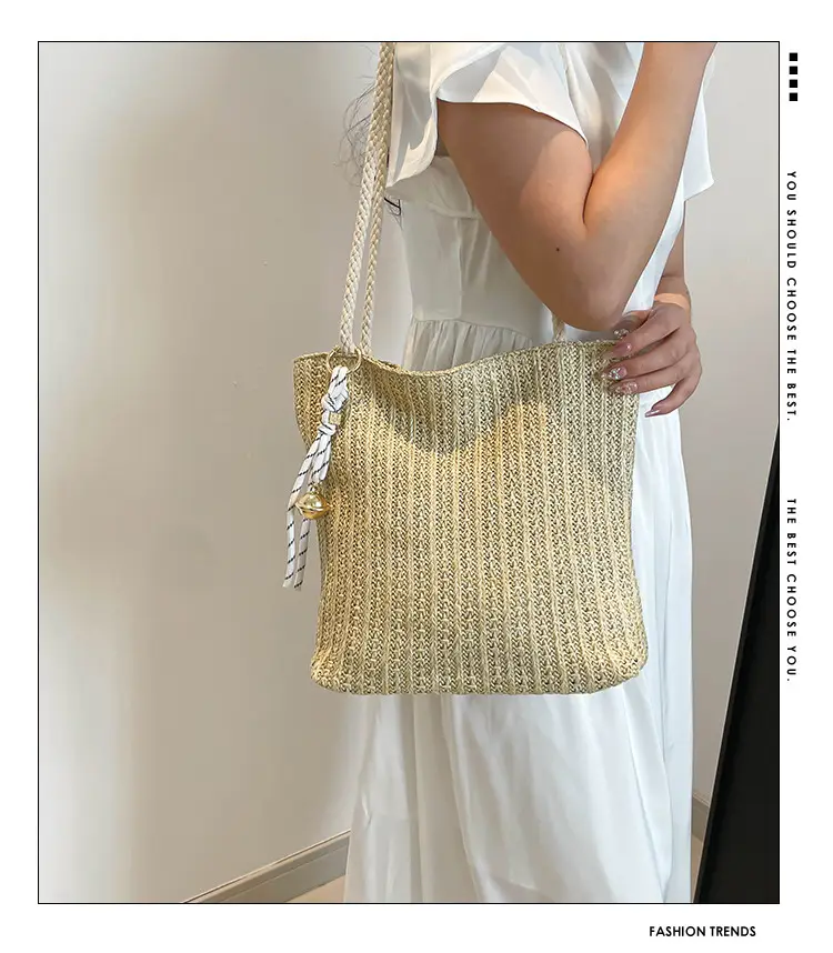 Women's Pastoral Net Red Woven Shoulder Bag Spring Straw Tote — feature 1