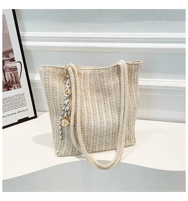 Women's Pastoral Net Red Woven Shoulder Bag Spring Straw Tote — feature 24