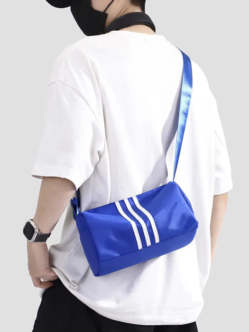 Red Japanese Crossbody Bag for Women Large Capacity Leather Goods - Image 5