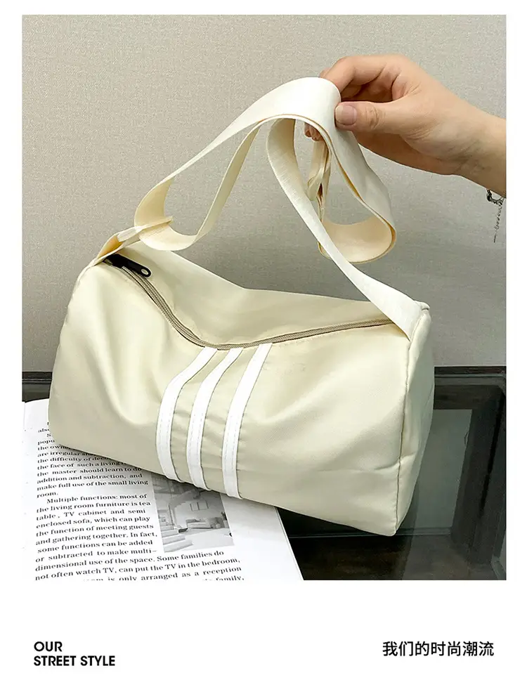 Red Japanese Crossbody Bag for Women Large Capacity Leather Goods — feature 27