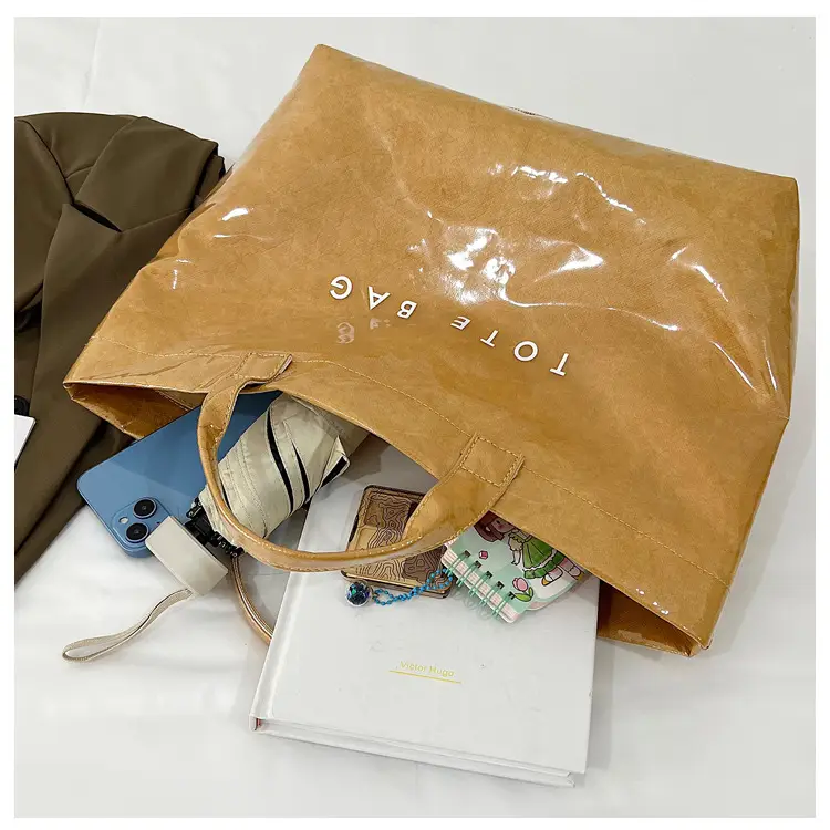 Transparent Waterproof Jelly Bag for Work Commute — feature 6