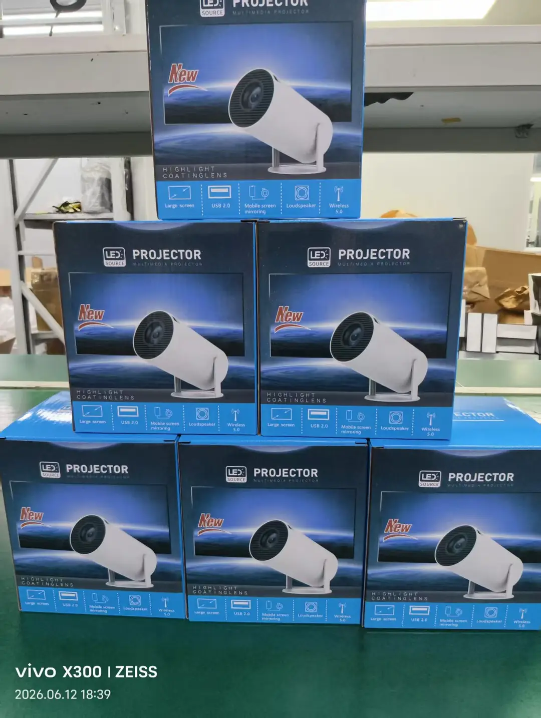 Hy200 Projector Is Exclusively Available for Cross-Border Use, Wireless Projector for Home and Outdoor Use, Car-Mounted Projector, Hy300Mini Wireless Screen Projection — feature 26