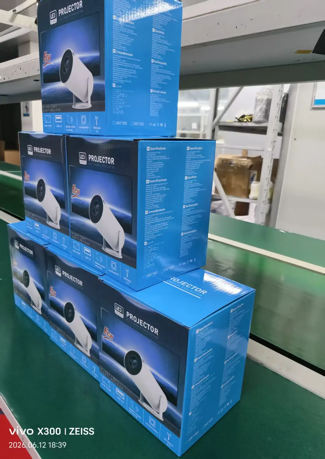 Hy200 Projector Is Exclusively Available for Cross-Border Use, Wireless Projector for Home and Outdoor Use, Car-Mounted Projector, Hy300Mini Wireless Screen Projection — feature 27