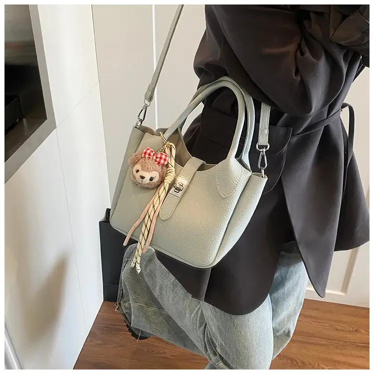 Women's Cream Teddy Bear Crossbody Bag 2025 — feature 11