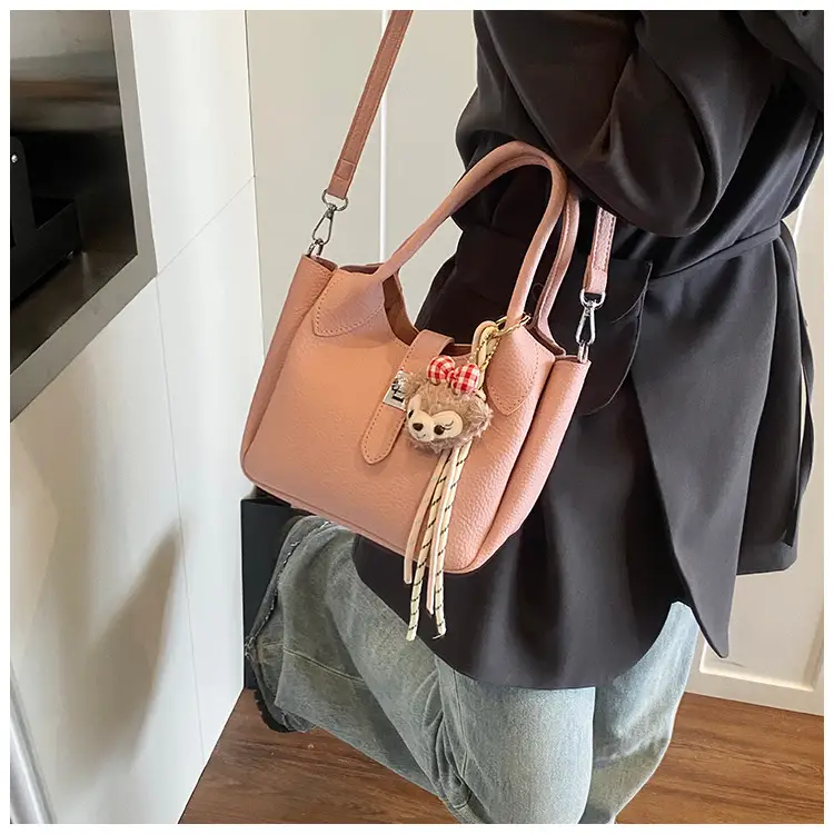 Women's Cream Teddy Bear Crossbody Bag 2025 — feature 15