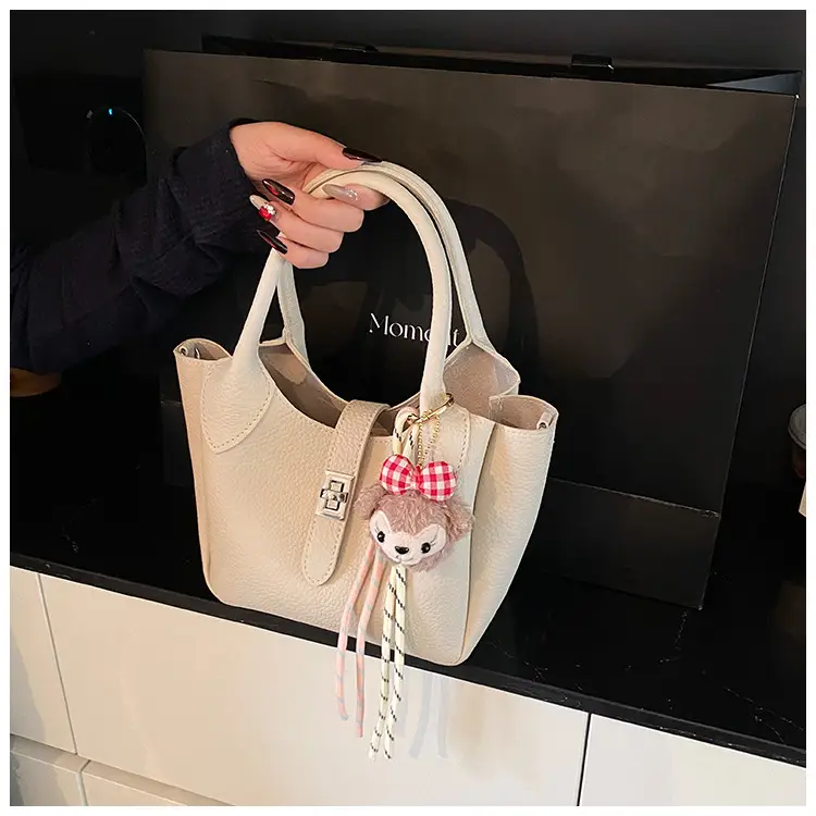 Women's Cream Teddy Bear Crossbody Bag 2025 — feature 16