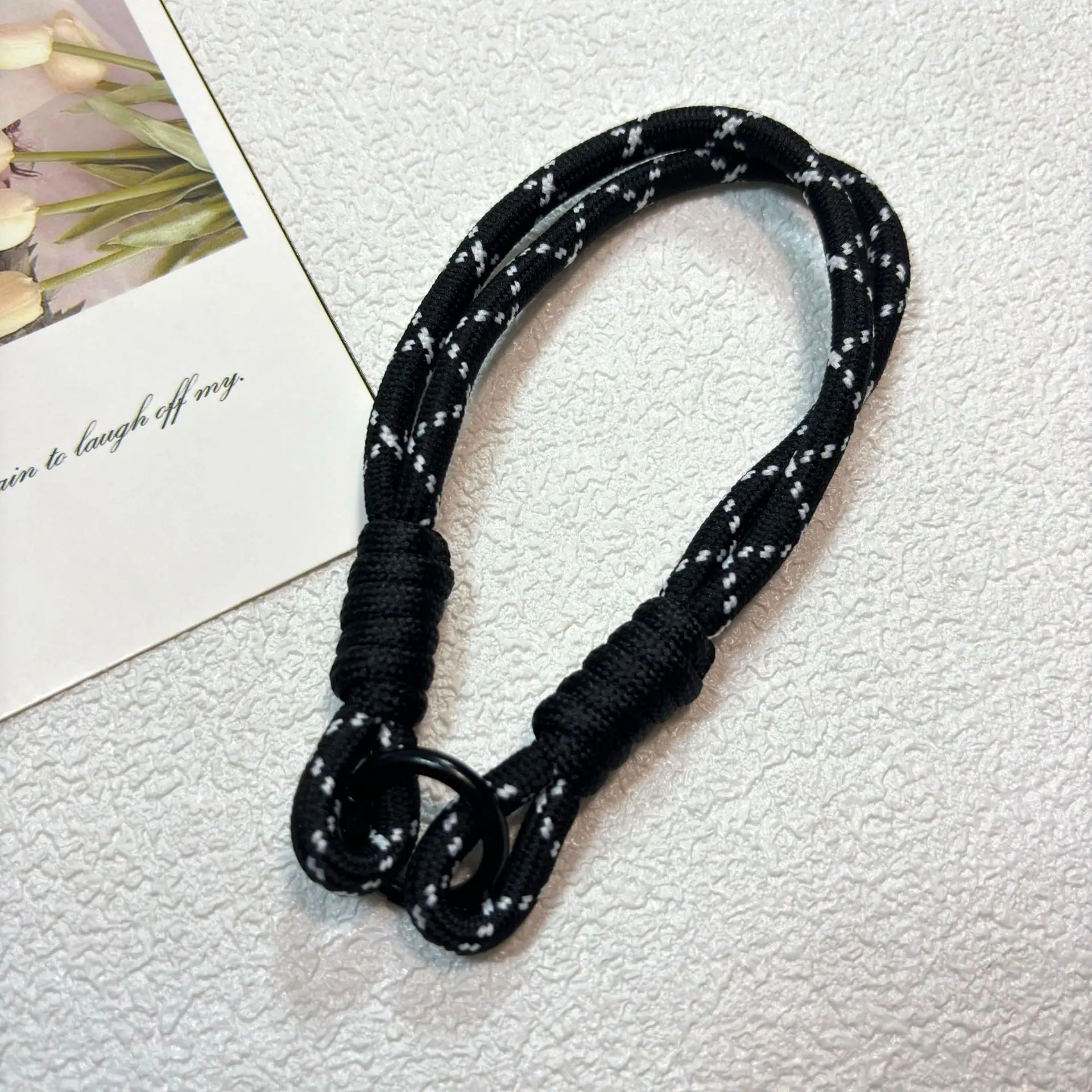 Contrast Rope with Mobile Phone Case Pendant Drop-Resistant Men Women - Image 3