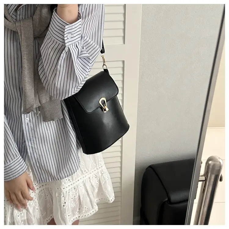 Brown Leather Bucket Bag for Women 2025 — feature 12