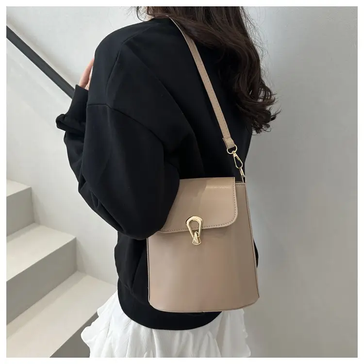 Brown Leather Bucket Bag for Women 2025 — feature 14