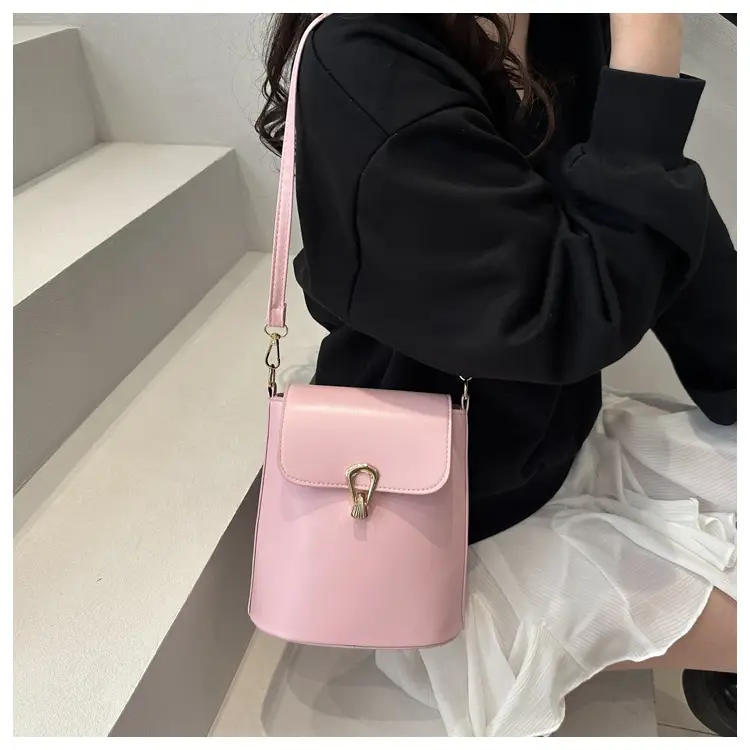 Brown Leather Bucket Bag for Women 2025 — feature 16