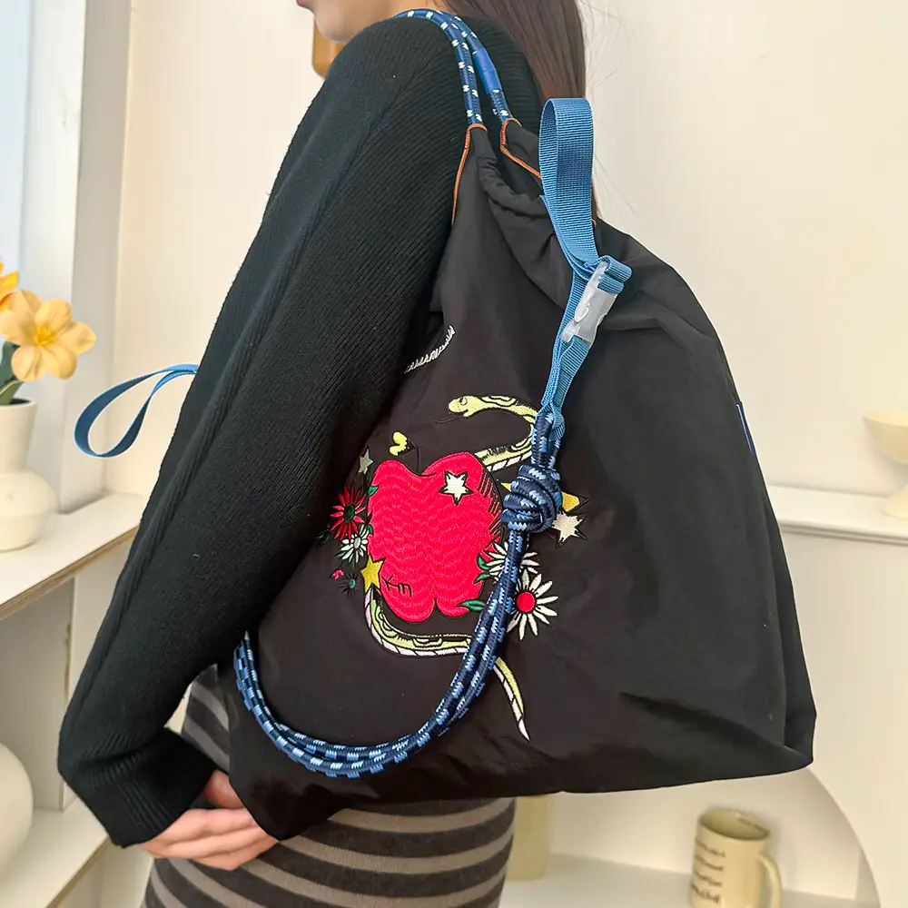 2025 Snake Embroidered Cartoon Bags Large Capacity — feature 10