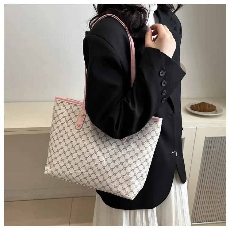Women's Cross-border Patterned Shoulder Bag 2025 Spring — feature 18