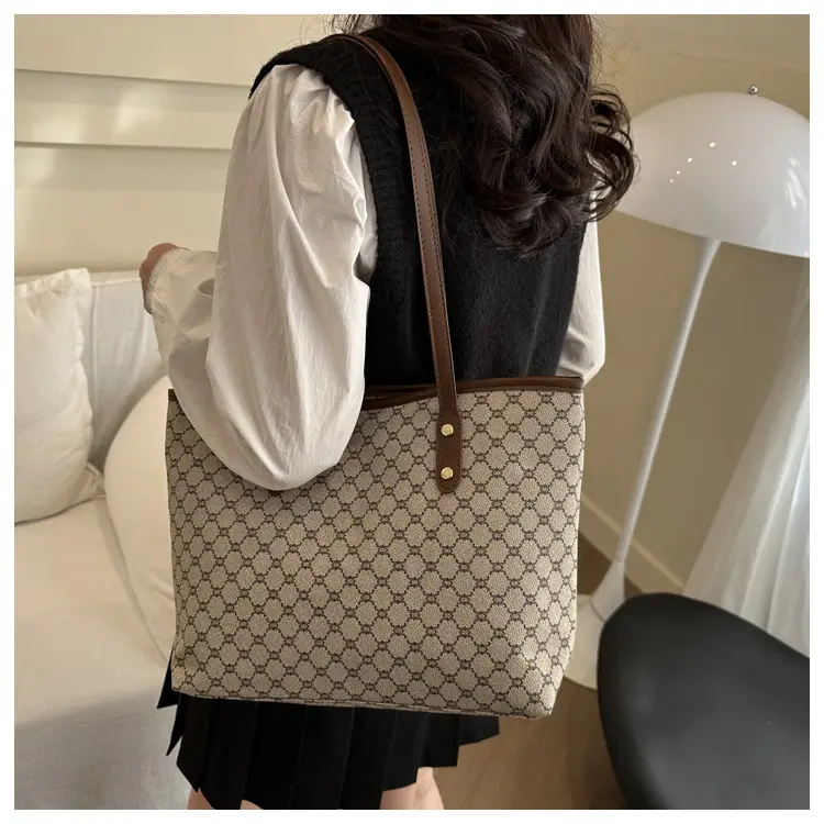 Women's Cross-border Patterned Shoulder Bag 2025 Spring — feature 28