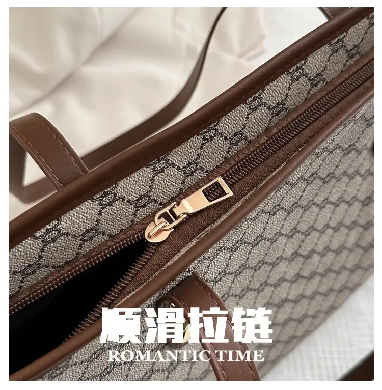 Women's Cross-border Patterned Shoulder Bag 2025 Spring — feature 5