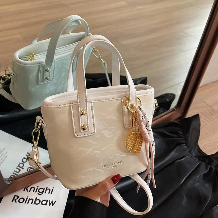 Women's Light Grey Quilted Shoulder Bag with Gold Plated Handles - Image 9
