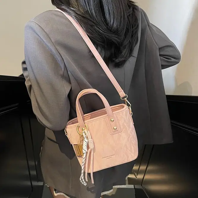 Women's Light Grey Quilted Shoulder Bag with Gold Plated Handles - Image 10