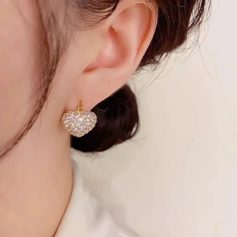 Korean Style Heart Pearl Earrings Summer Light - Image 3