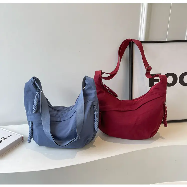 Japanese Style Crossbody Bag Large Capacity Solid Color — feature 12
